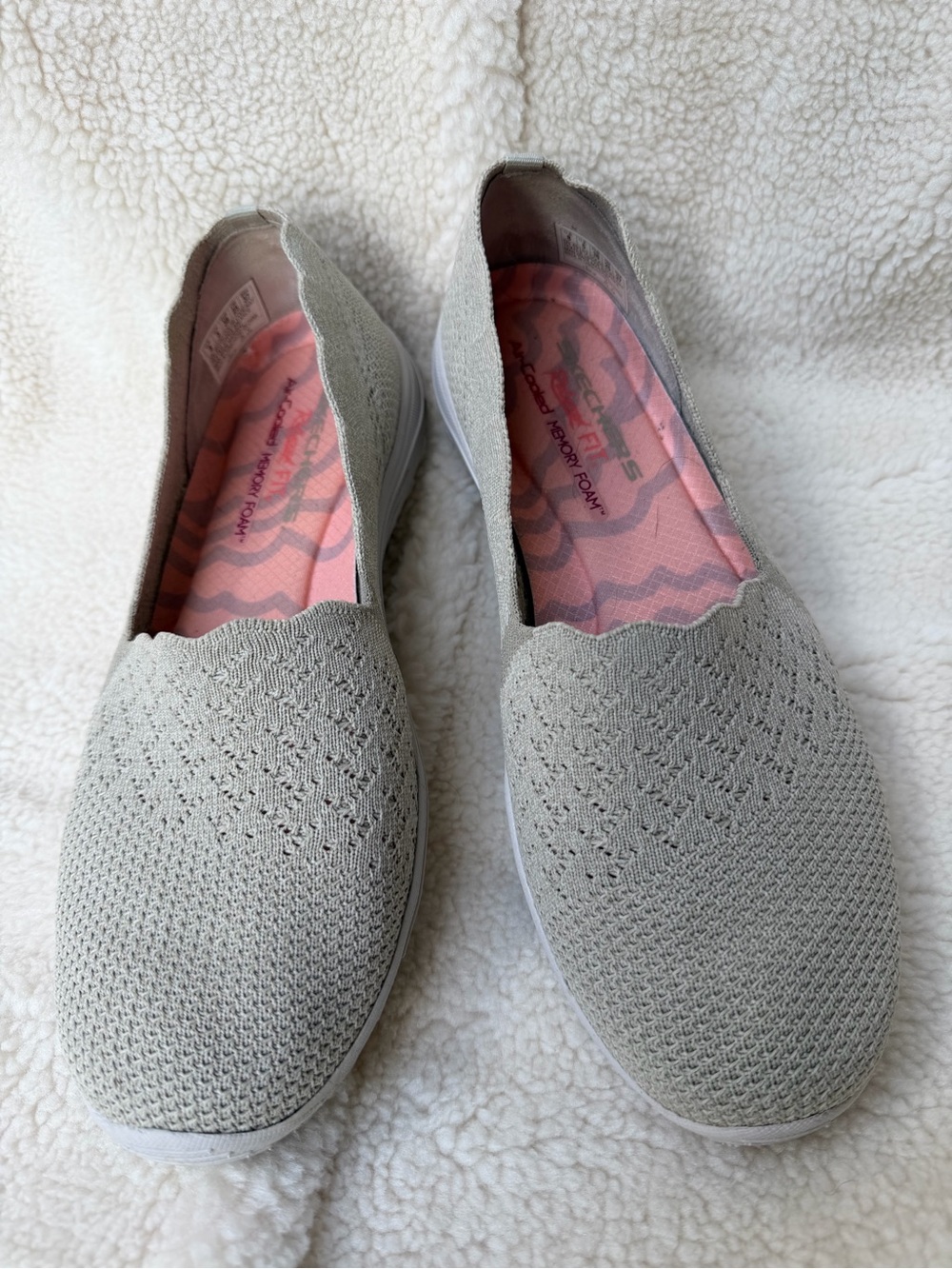 SKECHERS Relaxed Fit Slip On Casual Shoes NEW!